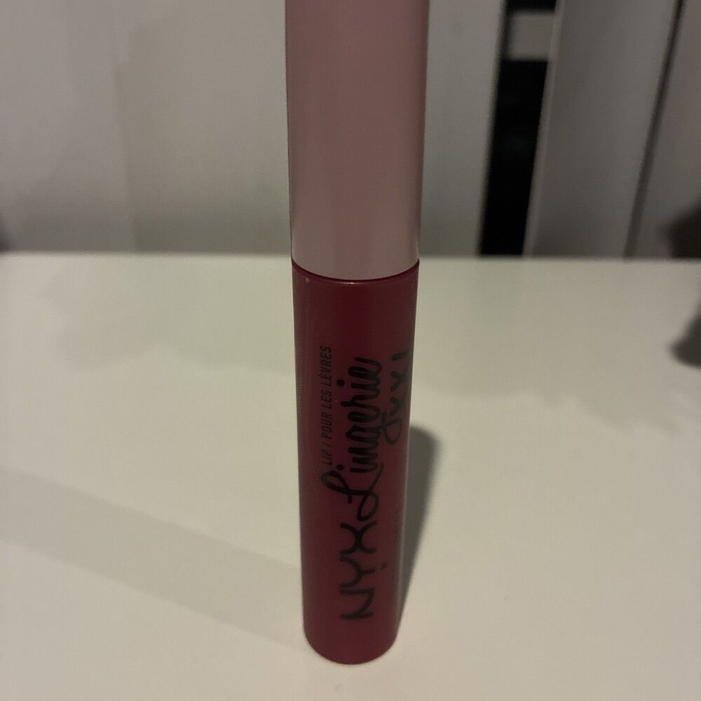 NYX Lip Lingerie Matte Liquid Lipstick-18 Stayin’ Juicy- New/Sealed